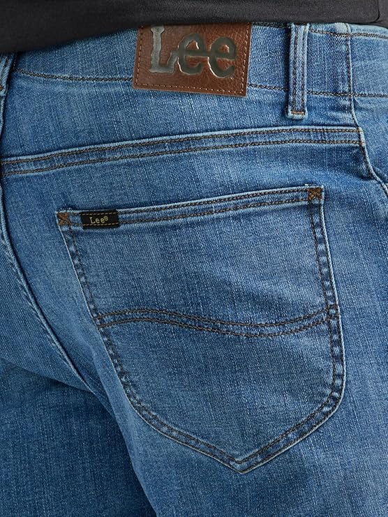 Lee Men's Extreme Motion Space Iris Regular Straight Jean - Image 4