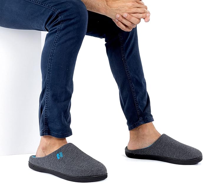 RockDove Men's Dark Grey/Blue Original Two-Tone Memory Foam Slipper - Image 4